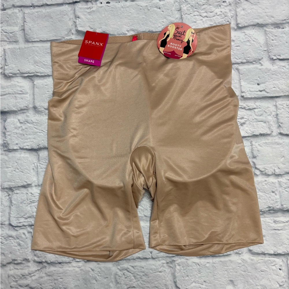 SPANX Booty Booster Shorts Sleek Fit Versatile